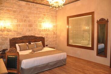 Izala Hotel   Boutique Class