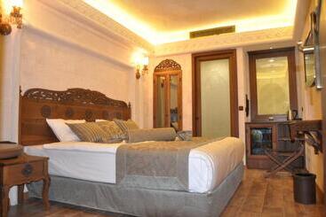 Izala Hotel   Boutique Class