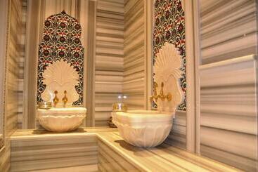 Izala Hotel Boutique Class