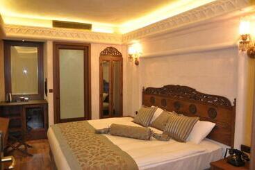 Izala Hotel   Boutique Class