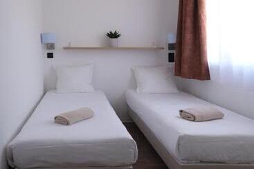 اقامتگاه Côté Océan Resort
