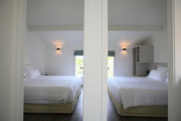 اقامتگاه Côté Océan Resort