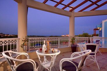 12 Islands Villas