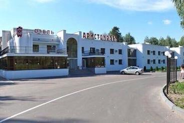 هتل Aristokrat Kostroma