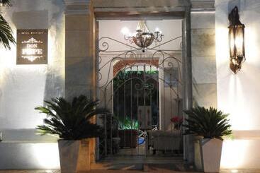 هتل Boutique Don Pepe