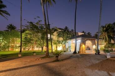 هتل Cocobay Unawatuna