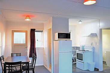 هتل Comfort Inn Westshore Beach