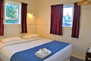 هتل Comfort Inn Westshore Beach