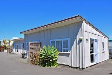 هتل Comfort Inn Westshore Beach