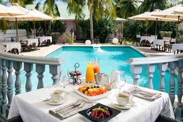 هتل Esmeralda Resort