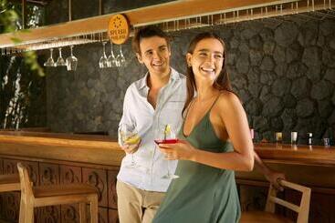 هتل Four Points By Sheraton Bali, Seminyak