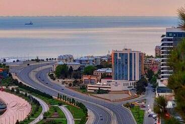هتل Golden Coast