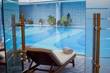 هتل Golden Coast