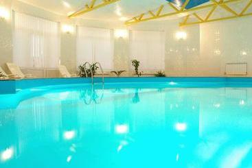 هتل Guest House Lux