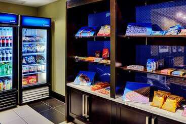 هتل Hampton Inn By Hilton Winnipeg Airport/polo Park