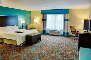 هتل Hampton Inn By Hilton Winnipeg Airport/polo Park