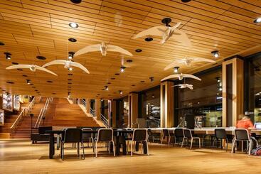 هتل Holiday Inn Express Arnhem, An Ihg