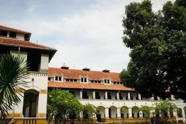 هتل Horison Ultima Semarang