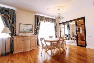 هتل Imperial Club Delux