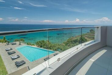 Kymothoe Elite Suites - Vassilikos