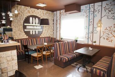 酒店 Mayak