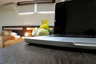 هتل Mc Suites