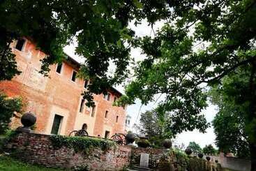 هتل Principato Di Ariis