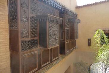 Riad Dar Dzahra