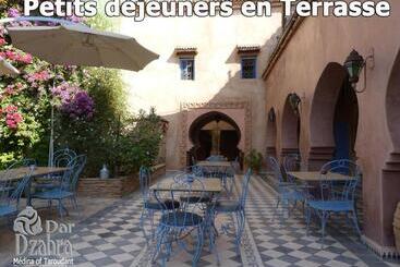 Riad Dar Dzahra