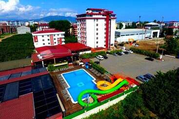 Grand Ayzek Otel