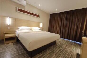 هتل City Comfort Inn Jingdezhen Xinchang Road Taoxichuan