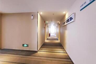 هتل City Comfort Inn Jingdezhen Xinchang Road Taoxichuan