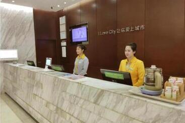 هتل City Comfort Inn Jingdezhen Xinchang Road Taoxichuan
