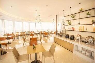 هتل City Comfort Inn Nantong Qidong Renmin Zhong Road Xingfudao