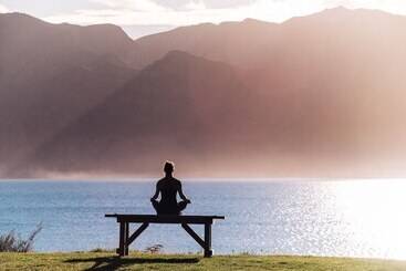 هتل The Camp   Lake Hawea