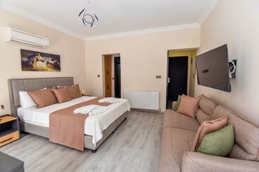 هتل Mykonut Boutique Suites