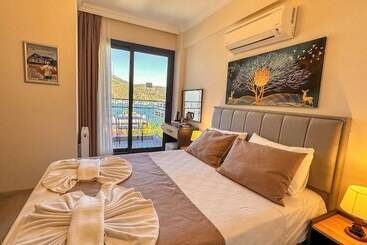 هتل Mykonut Boutique Suites