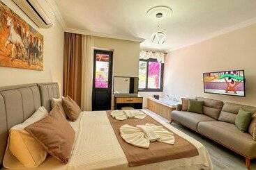 هتل Mykonut Boutique Suites