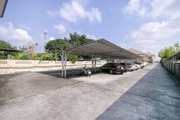 Sunee Place Hotel By Oyo