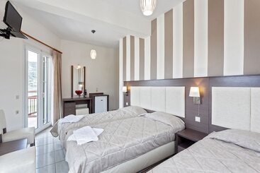 هتل Akti Fine Rooms