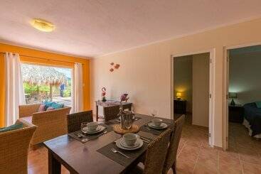 هتل Blachi Koko Apartments Bonaire