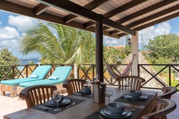 هتل Blachi Koko Apartments Bonaire