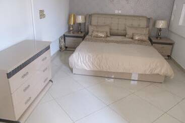 هتل Complexe Hôtelier Akparo