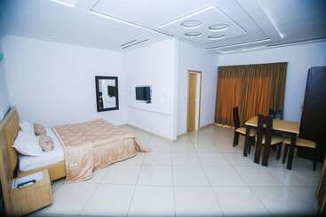 هتل Complexe Hôtelier Akparo