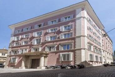 هتل H10 Palazzo Galla
