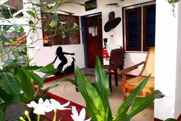 Star Hotel Arugambay