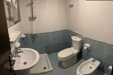 هتل Vera House &