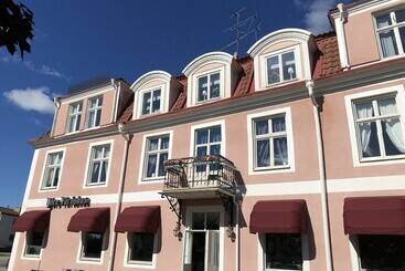 هتل Ydre Bed & Breakfast