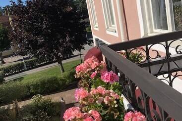 هتل Ydre Bed & Breakfast
