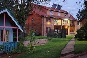Lovasoa Cccc   Hostel